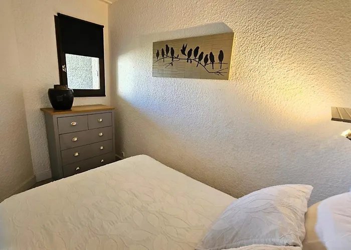Détente Entre étang Et à La Couladère